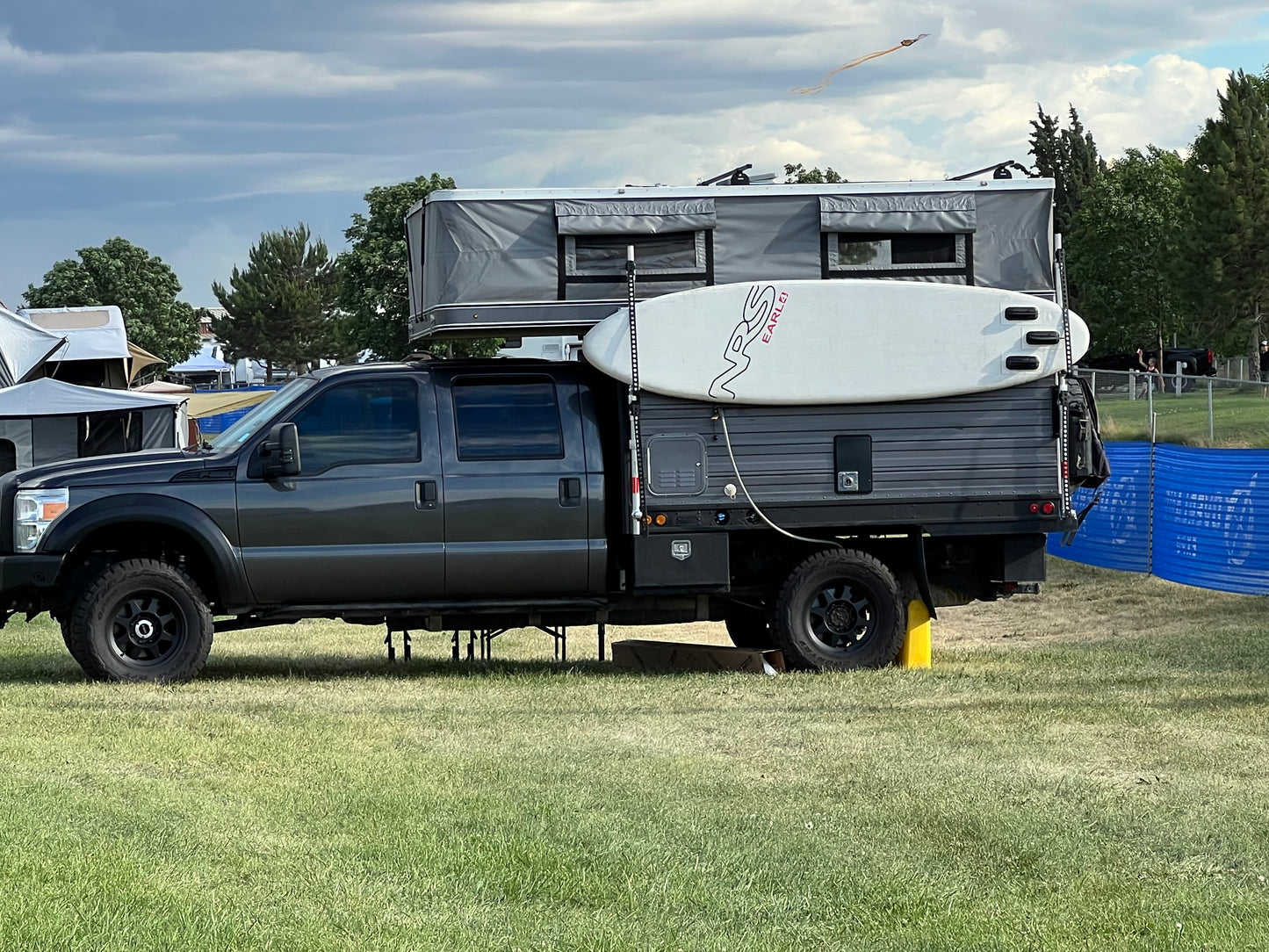 Easysuprack Double Board Truck Camper Paddleboard SUP & Surfboard Rack